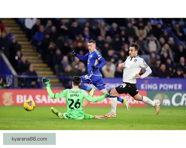 蓝狐近15轮仅取11分深陷降级区 保级对手少赛1场领先1分